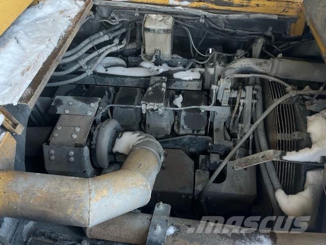 Komatsu HD605-7EO Зчленовані самоскиди