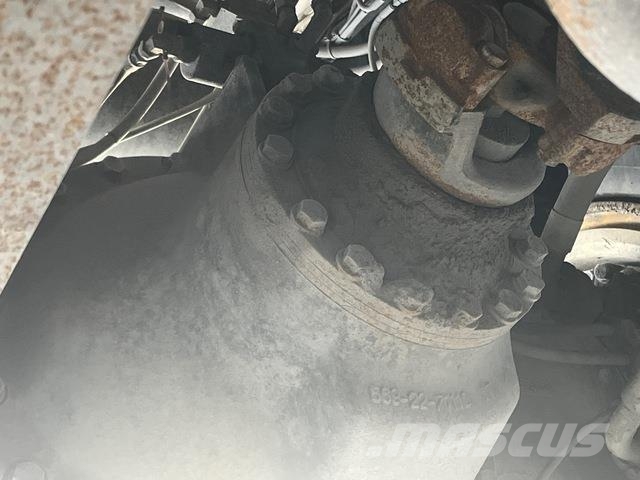 Komatsu HD605-7EO Зчленовані самоскиди