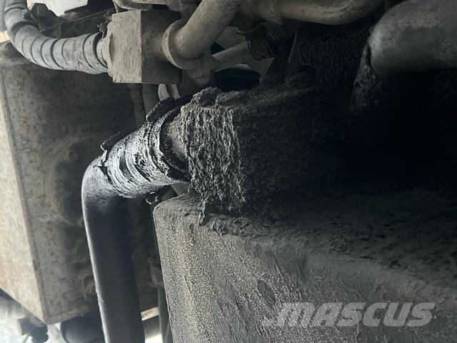 Komatsu HD605-7EO Зчленовані самоскиди