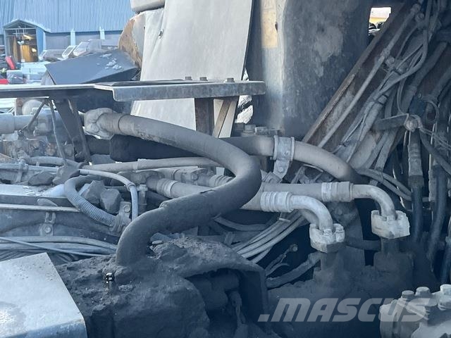 Komatsu HD605-7EO Зчленовані самоскиди