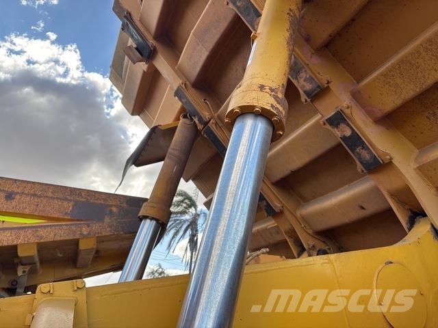 Komatsu HD785-5 Articulated Haulers
