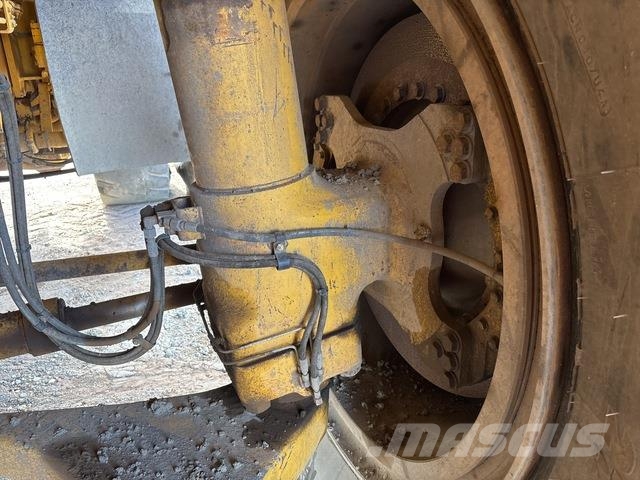 Komatsu HD785-5 Articulated Haulers