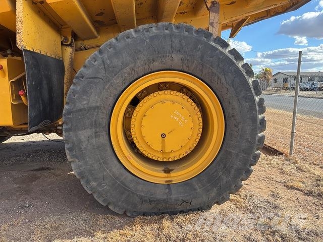 Komatsu HD785-5 Articulated Haulers