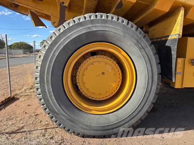 Komatsu HD785-5 Articulated Haulers