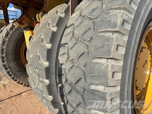 Komatsu HD785-5 Articulated Haulers