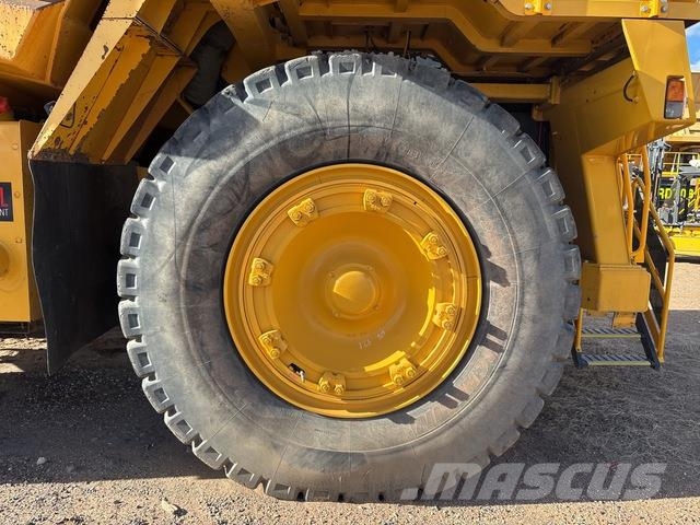 Komatsu HD785-5 Articulated Haulers