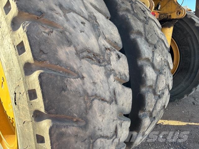 Komatsu HD785-5 Articulated Haulers