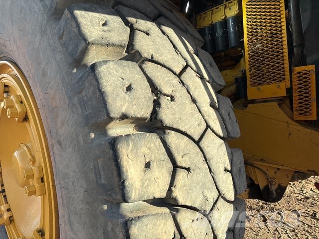 Komatsu HD785-5 Articulated Haulers