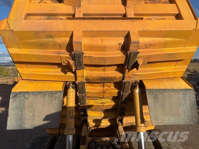 Komatsu HD785-5 Articulated Haulers
