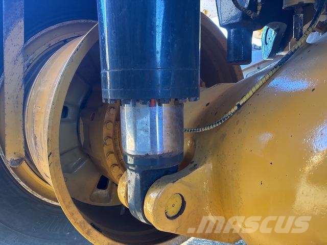 Komatsu HD785-5 Tankbiler