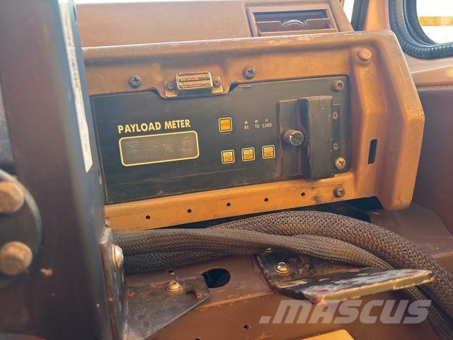Komatsu HD785-5 Tankbiler