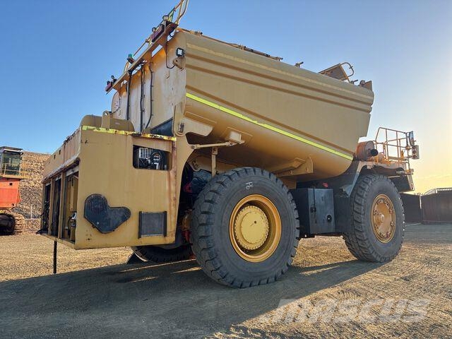 Komatsu HD785-5 Tankbiler
