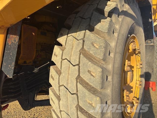 Komatsu HD785-5 Tankbiler