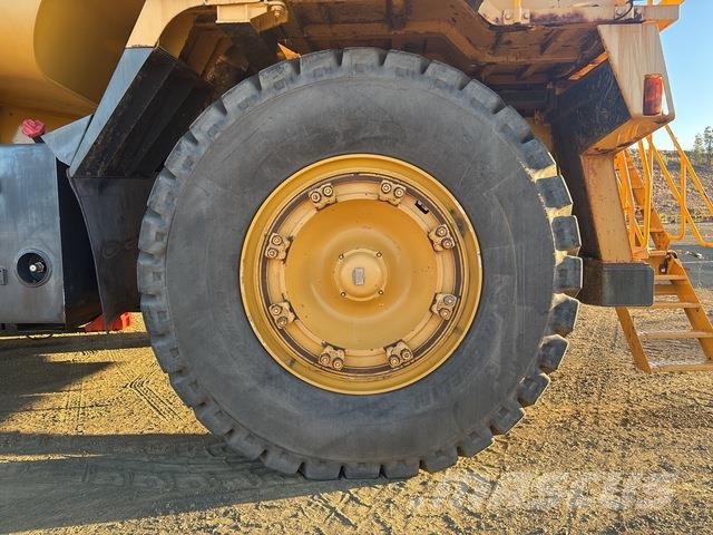 Komatsu HD785-5 Tankbiler