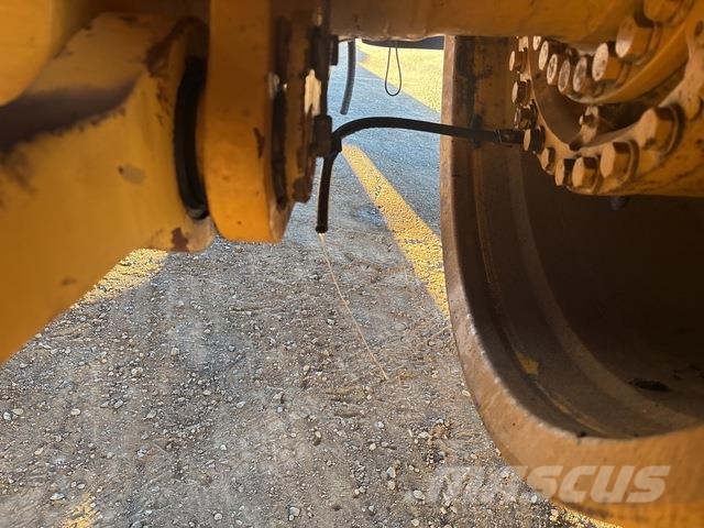 Komatsu HD785-5 Tankbiler