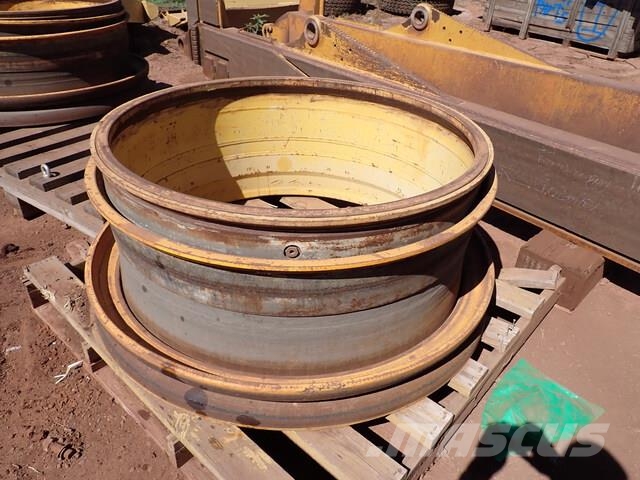 Komatsu HD785-5 Βυτία νερού