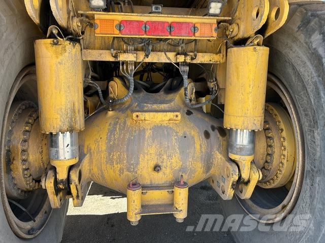 Komatsu HD785-5 Βυτία νερού