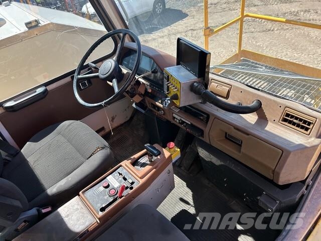 Komatsu HD785-5 Βυτία νερού