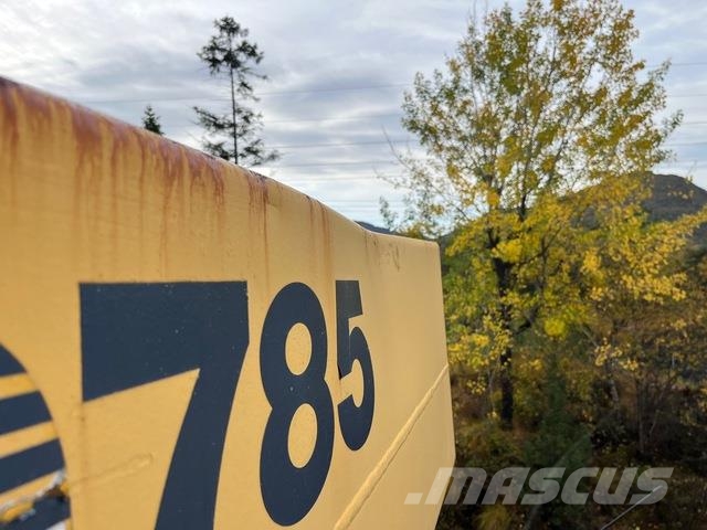 Komatsu HD785-5 Terrængående lastbiler