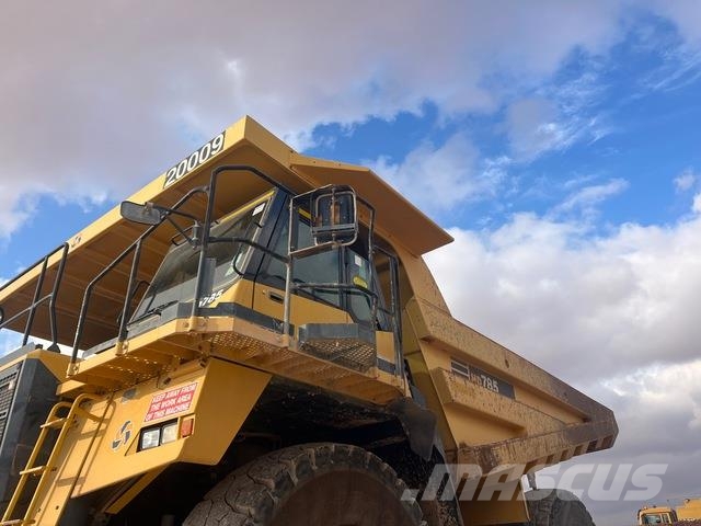 Komatsu HD785-7 Dumper - Knickgelenk