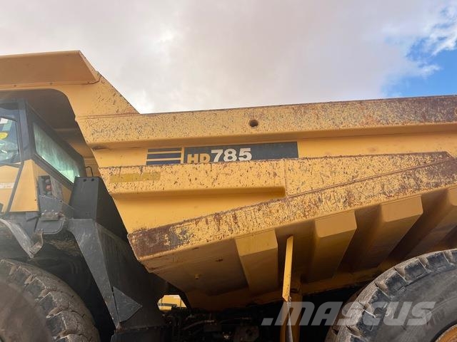 Komatsu HD785-7 Dumper - Knickgelenk