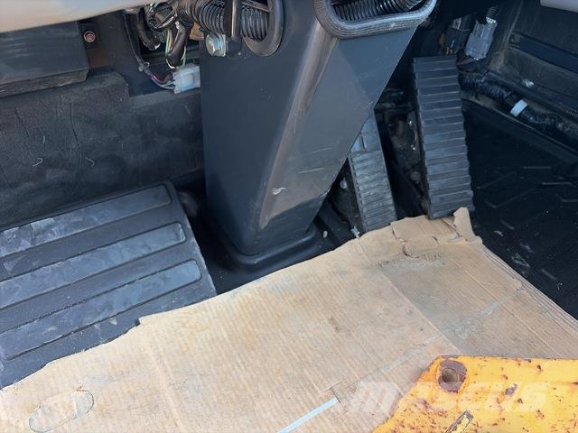 Komatsu HM300-5 Caminhão basculante articulado ADT