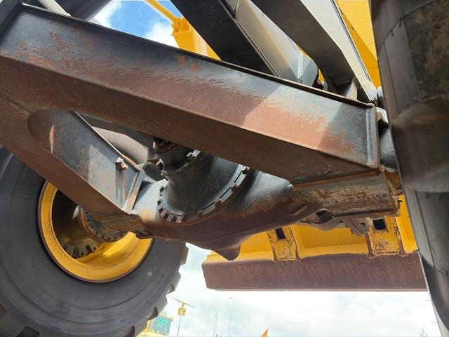 Komatsu HM300-5 Caminhão basculante articulado ADT