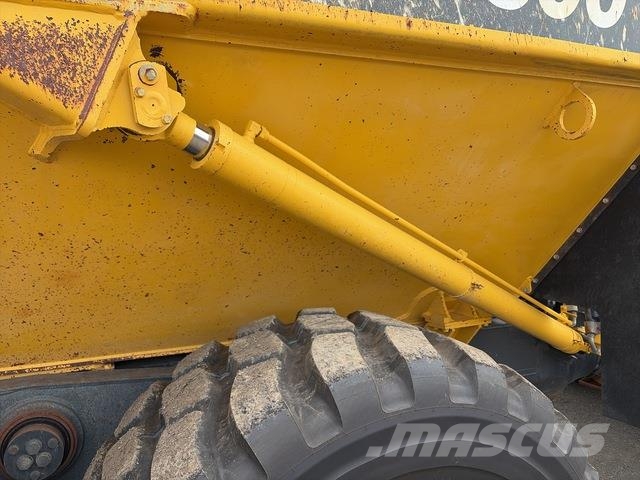 Komatsu HM300-5 Caminhão basculante articulado ADT