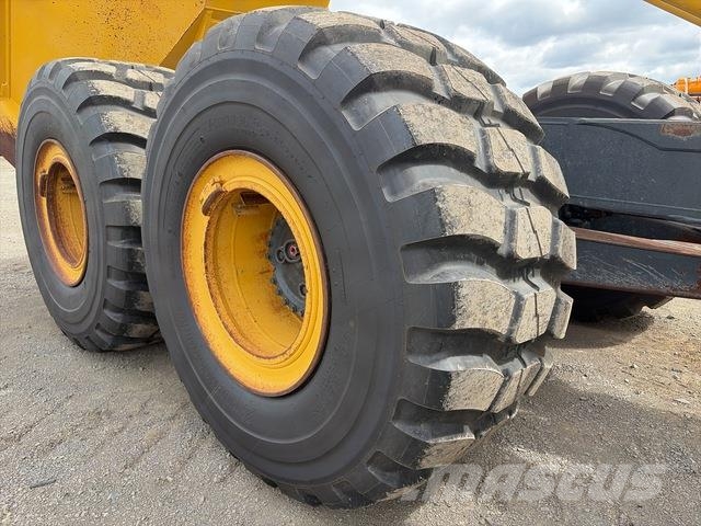 Komatsu HM300-5 Caminhão basculante articulado ADT
