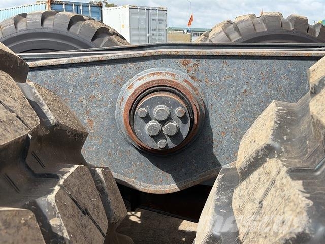 Komatsu HM300-5 Caminhão basculante articulado ADT