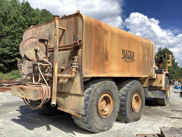 Komatsu HM400-1L Vesisäiliöautot