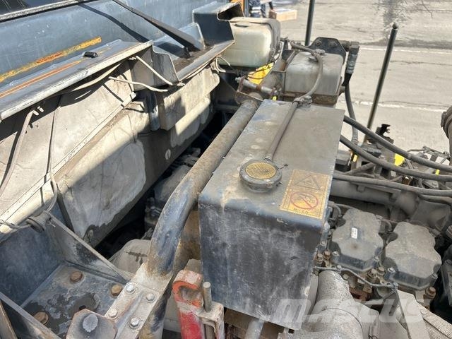 Komatsu HM400-2 Zglobni damperi