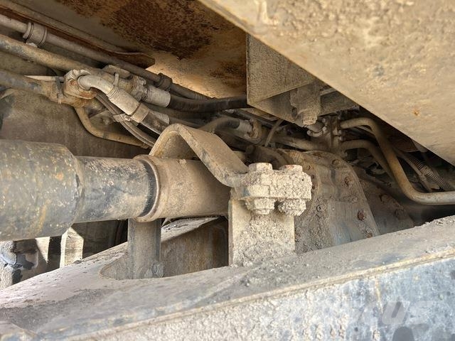 Komatsu HM400-2 Zglobni damperi