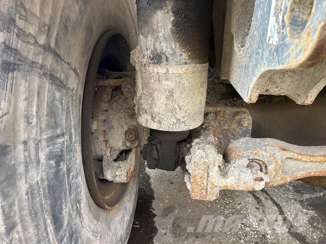 Komatsu HM400-2 Zglobni damperi