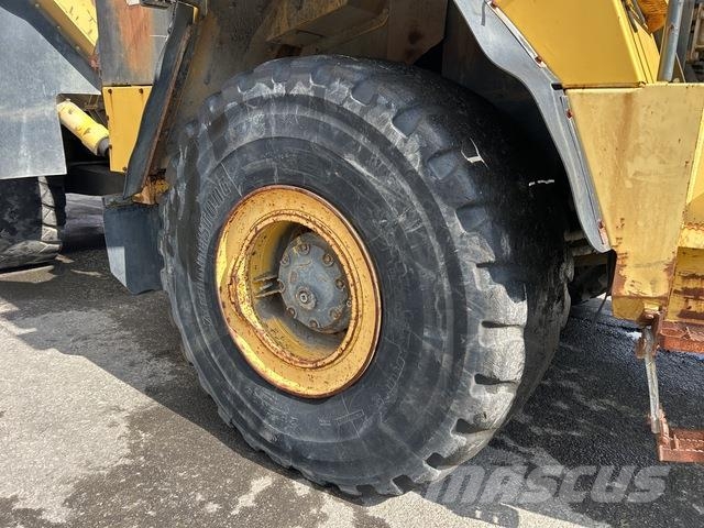 Komatsu HM400-2 Zglobni damperi