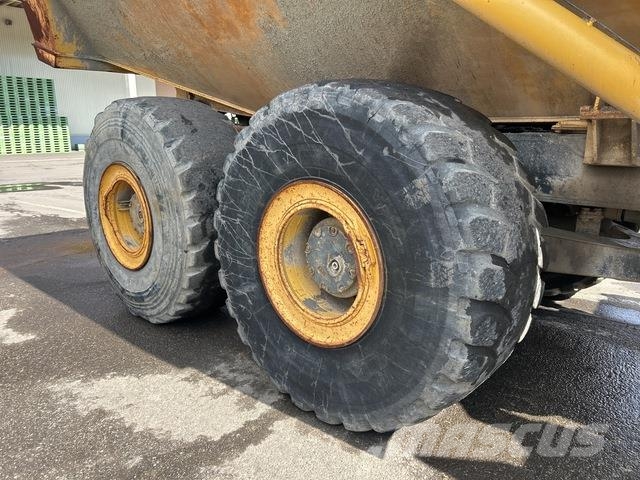Komatsu HM400-2 Zglobni damperi