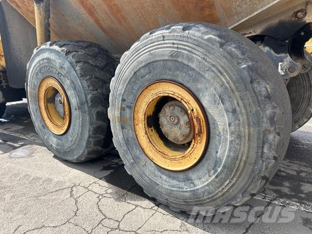 Komatsu HM400-2 Zglobni damperi