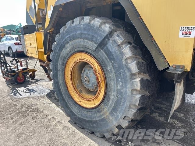 Komatsu HM400-2 Zglobni damperi