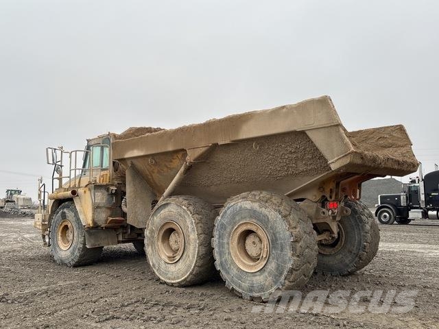 Komatsu HM400-3 Шарнирно-сочленённые самосвалы