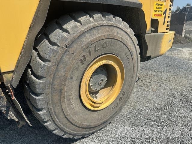 Komatsu HM400-3 ساحبات مفصلية