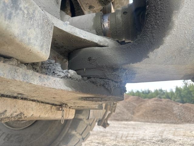 Komatsu HM400-3 ساحبات مفصلية