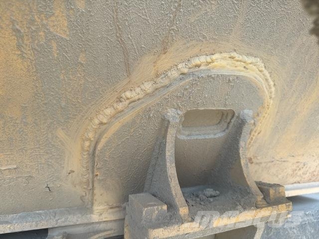 Komatsu HM400-3 ساحبات مفصلية