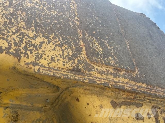 Komatsu HM400-3 ساحبات مفصلية