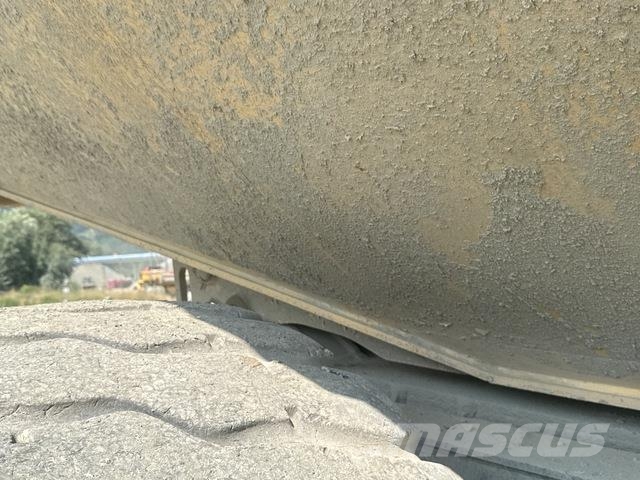 Komatsu HM400-3 ساحبات مفصلية