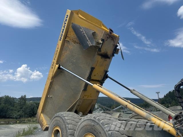 Komatsu HM400-3 ساحبات مفصلية
