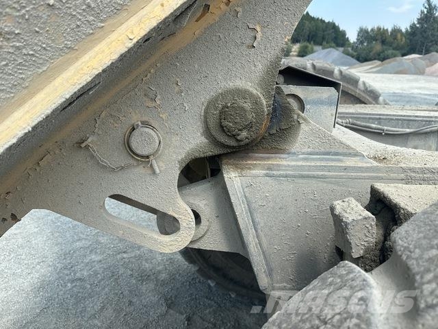 Komatsu HM400-3 ساحبات مفصلية