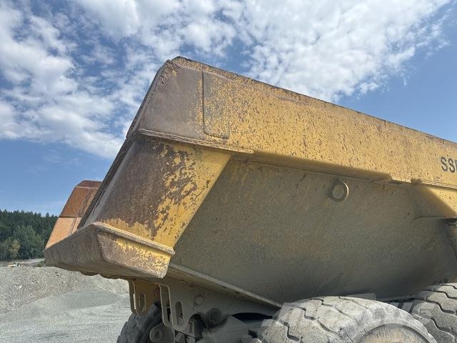 Komatsu HM400-3 ساحبات مفصلية