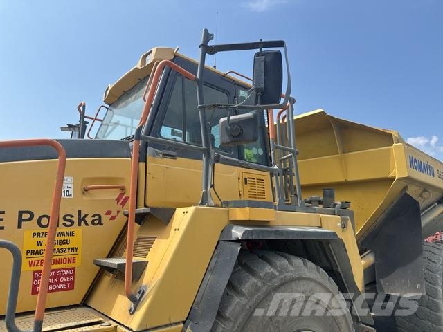 Komatsu HM400-3 ساحبات مفصلية