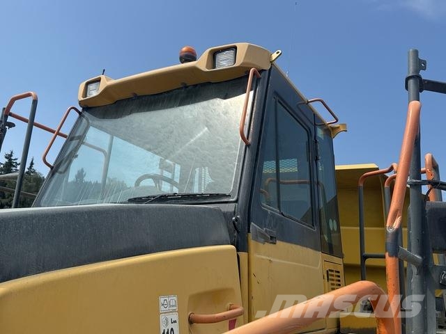 Komatsu HM400-3 ساحبات مفصلية