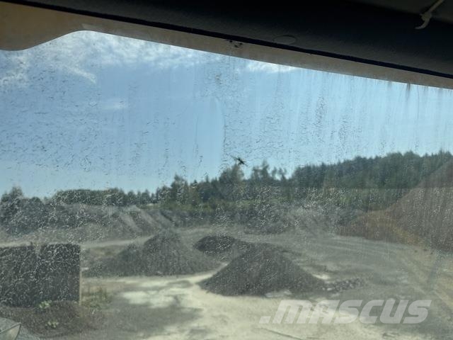 Komatsu HM400-3 ساحبات مفصلية